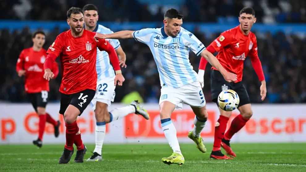 Estudiantes o Racing podrían tener un 2026 movido por la cantidad de finales a las que pueden acceder si ganan el Clausura.