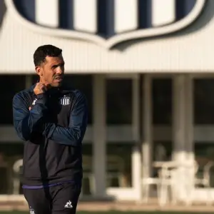 Cierran el cerco sobre la mega quinta que ahora estaría en manos de dirigentes de la AFA y que fue de Carlos Tévez