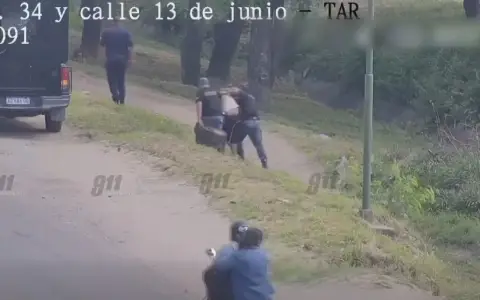 Intento robar y amenazaba con un arma de juguete.