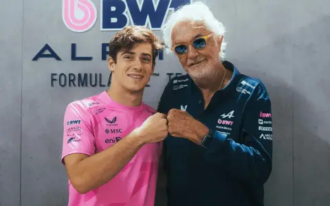 Franco Colapinto junto a Briatore