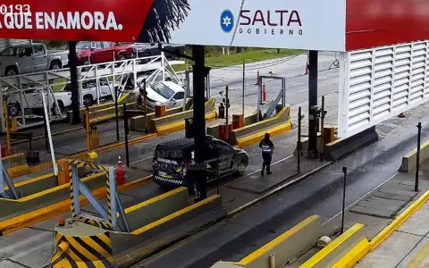 Momento del siniestro en el expeaje Aunor.