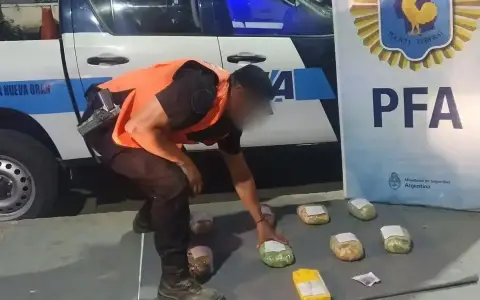 Droga secuestrada y cuatro detenidos.