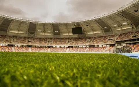 El césped del estadio Madre de Ciudades no está en buenas condiciones para albergar una final única del fútbol argentino.