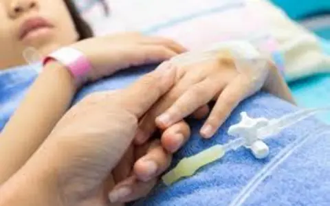 Tratamiento para cáncer infantil.