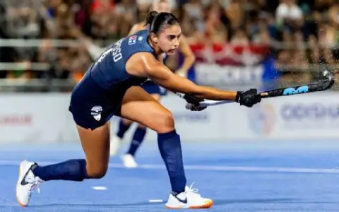 Valentina Raposo en acción