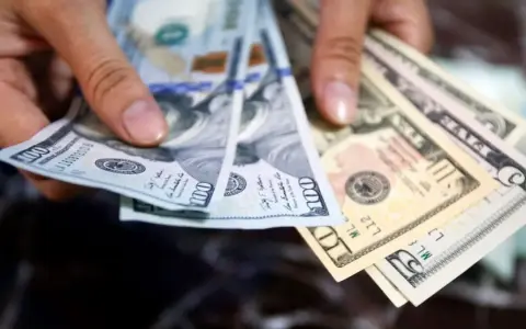 Dólar