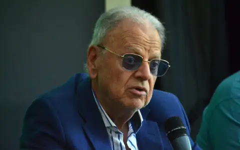 Sergio Chibán en la conferencia de la Liga Salteña
