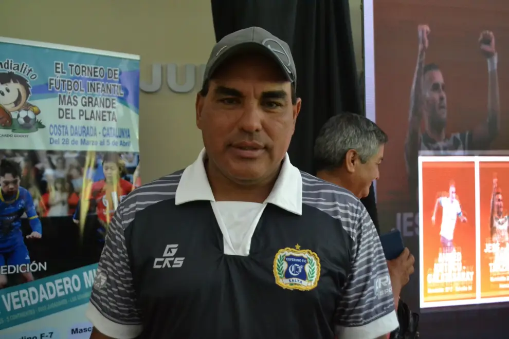 Flavio Márquez, DT de Ceferino FC