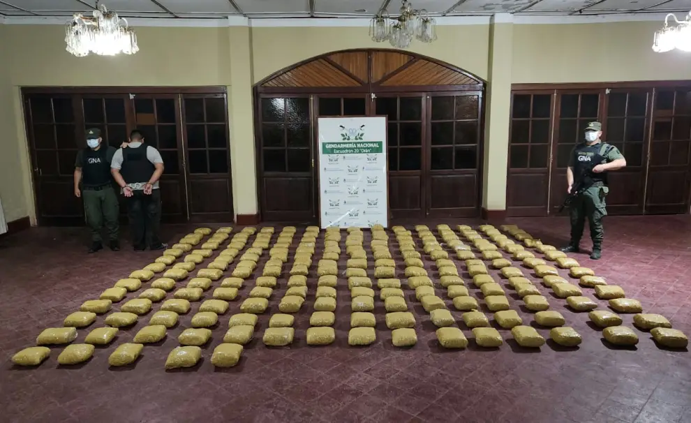 Secuestro de más de 200 kilos de marihuana en Urundel.