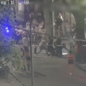 VIDEO: demorados tras un violento enfrentamiento a la salida de un boliche en Orán