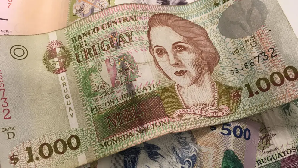 Billete uruguayo.
