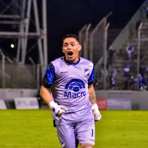 Duro golpe para Juventud Antoniana: renovó con el arquero, éste lo plantó y atajará en el polémico Deportivo Madryn