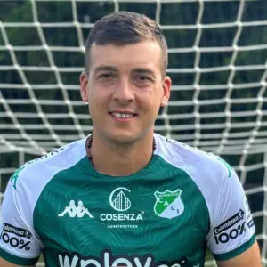 Se fue el héroe del ascenso de Gimnasia, pero el albo no hizo "duelo" y le encontró rápido un sucesor que atajó en un grande de Colombia