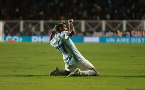 Rocky demostró que es humano. Las sensaciones de Adrián Balboa sobre el fútbol argentino que hacen pensar.