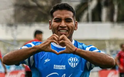 Fabricio "Poyo" Rojas seguirá haciendo delirar a los hinchas de Gimnasia y Tiro en 2026.