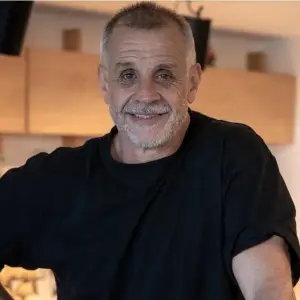 "Lo que no quieren contar" del chef Christian Petersen