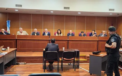 Jury a Claudio Parisi - ahora confesó su secretario