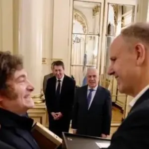 Milei, en “un encuentro de oración” con el Coro Polifónico Nacional Evangélico