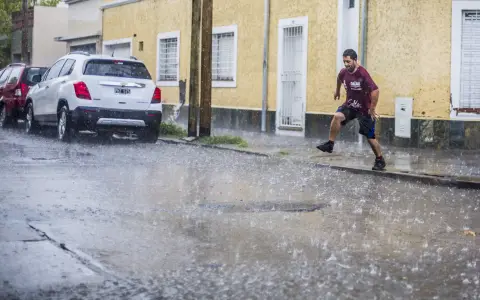Rige una alerta amarilla por tormentas para Salta