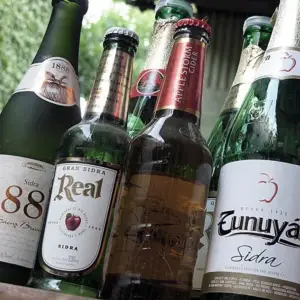 Escándalo en la frontera: Decomisan sidra a días de Nochebuena en el paso Aguas Blancas–Bermejo