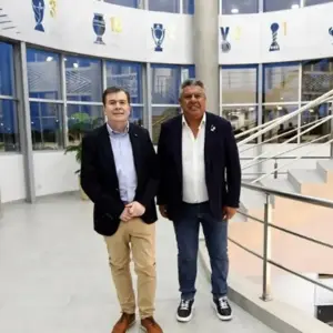 Últimas noticias sobre el escándalo "Chiqui" Tapia: Aparece Sergio Massa, denuncian usurpación de campos y se profundiza la pista Santiago del Estero
