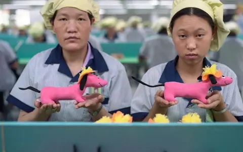 Fabricas asiáticas que inundan a todo el mundo con sus productos.