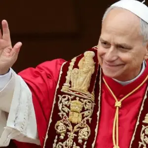 En su primera misa de Navidad, el papa León XIV condenó “las guerras en curso o terminadas que dejan heridas abiertas”