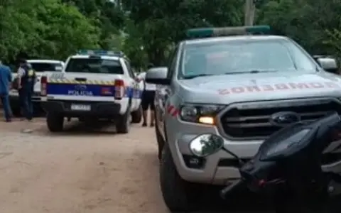 Las autoridades trabajando en la comunidad Vitiche en Tartagal