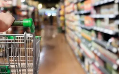 Ventas y consumo en supermercados.