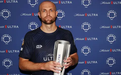 Christian Gray, el "profe" neocelandés que amargó a Boca en el Mundial de Clubes.