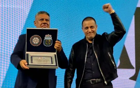El presidente de la AFA Claudio Tapia y el tesorero Pablo Toviggino.