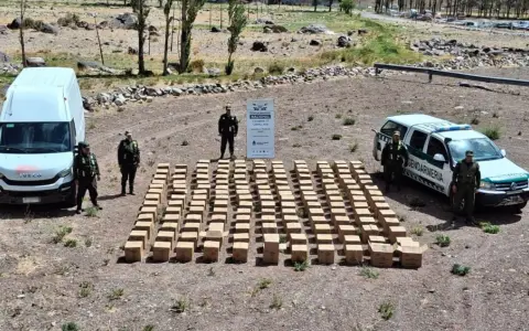 Mercadería secuestrada por los gendarmes.