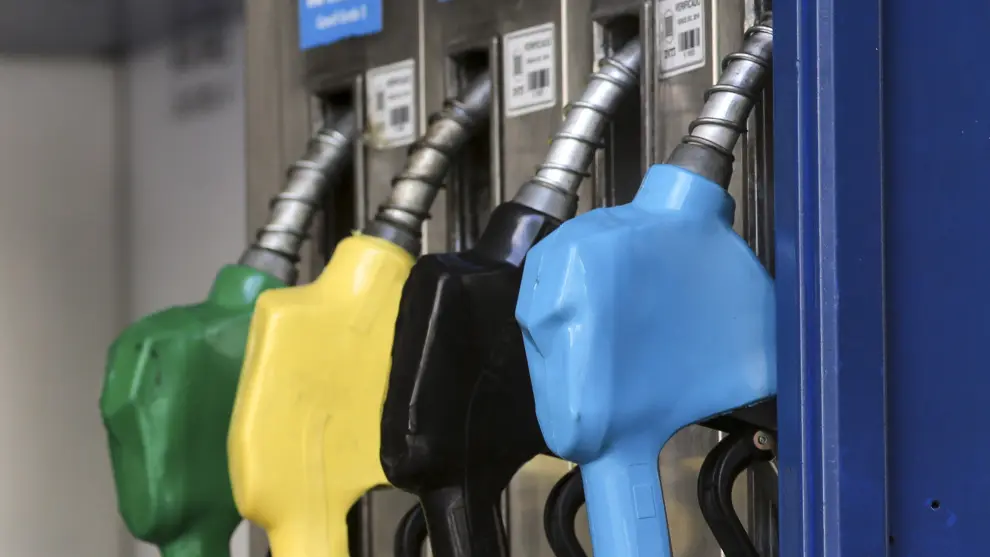 Combustibles premium por "arriba".