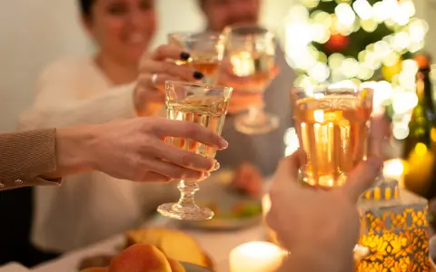 Piden moderación y responsabilidad a la hora de consumir bebidas con alcohol 