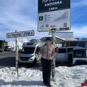 Una familia salteña en Andorra: Año Nuevo sin ruidos, trabajo para elegir y comidas sin sabor