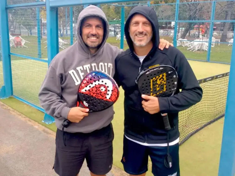Gonzalo Quilodrán con David Kablin, compañeros de padel