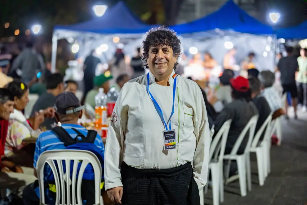 Cena Solidaria de Año Nuevo en el parque San Martín