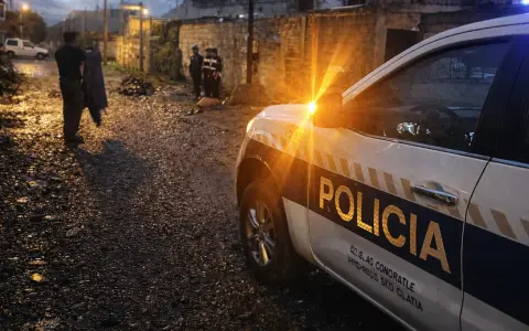 Se investigan las circunstancias del fallecimiento de un hombre en su domicilio