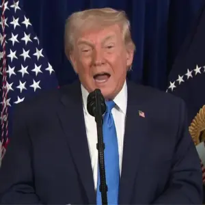 Donald Trump aseguró que EE.UU "va a gobernar Venezuela hasta lograr una transición segura" sin gastar un dólar, sino que "se va a tomar del petróleo"