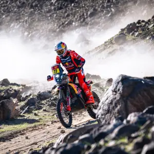 Prometedora primera etapa de Luciano Benavides en el Dakar: el desempeño de los salteños en la gran competencia