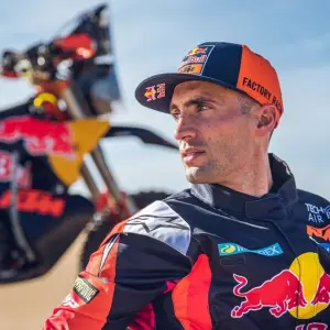 El inesperado y afectuoso apoyo de Colapinto a Kevin Benavides por su nuevo desafío en el Dakar