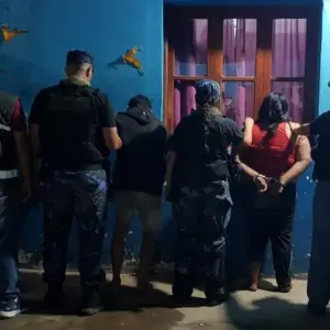 Apuñaló hasta la muerte a un hombre de 30 años y quedó detenido