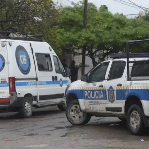 Conmoción en zona sur: Hallaron el cuerpo sin vida de un hombre en el interior de un auto