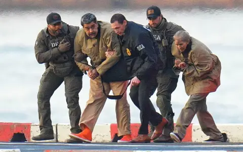 nicolas-maduro-y-su-esposa-cilia-flores