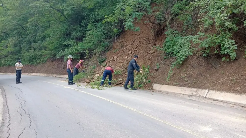 Derrumbe en el cerro San Bernardo