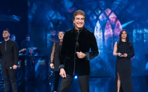 Dante Gebel en una de sus funciones