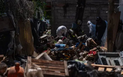 Limpieza de una casa en Barrio Limache por acumulacion compulsiva
