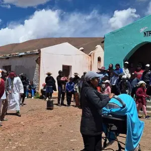 El Colegio Alfarcito llevó a los Reyes Magos para los niños del paraje El Palomar