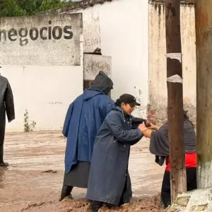 Familias que perdieron todo requieren asistencia continua