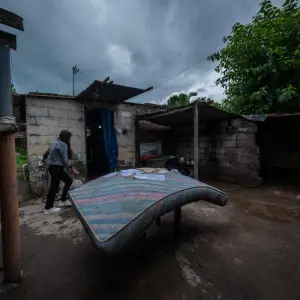Lluvias intensas provocan asistencia a familias en Rosario de Lerma y La Merced